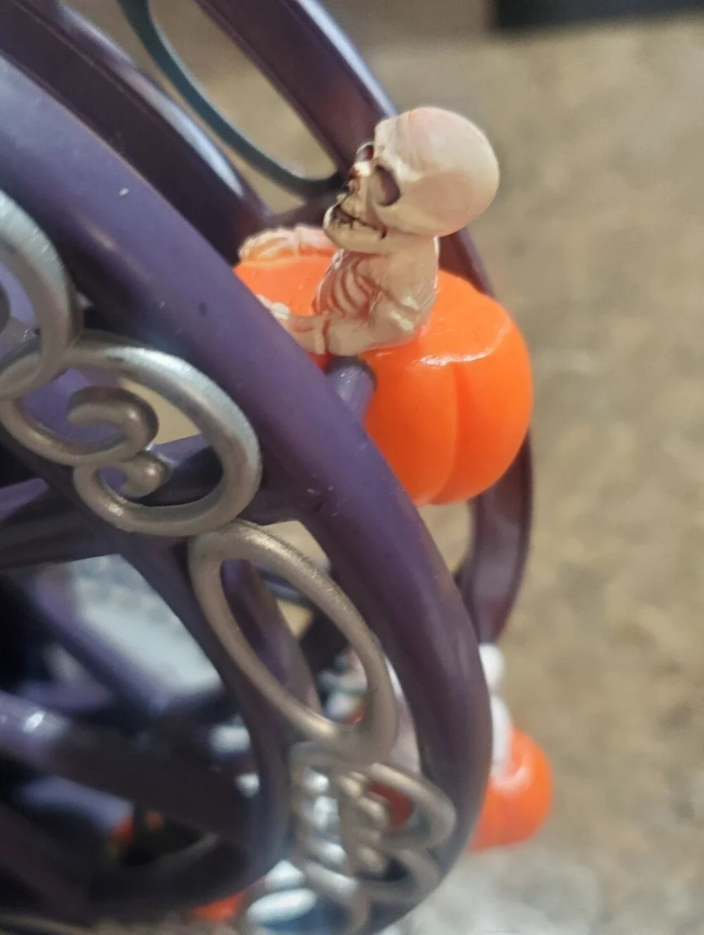 Halloween Display Carnival Ferris wheel . Light Up. Pumpkins. Ghost, Skeleton.